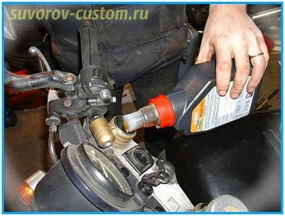 замена масла в вилке